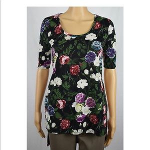 Rebellious. One. Side Slit Floral Blouse